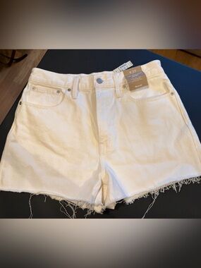 Madewell Off-White Frayed Hem Denim Shorts